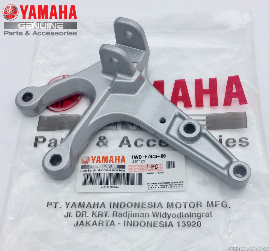SÜRÜCÜ BASAMAK BRAKETİ (SAĞ) / YAMAHA / MT-25 / 250cc / SÜRÜCÜ BASAMAK BRAKETİ (SAĞ) / 2015-2016-2017-2018-2019-2020-2021-2022-2023-2024